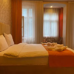 House 1 , İstanbul Türkiye