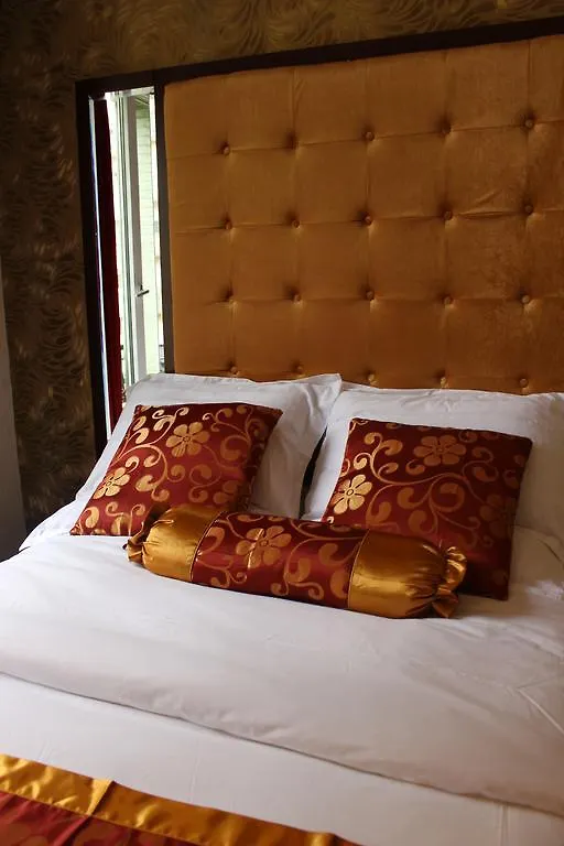 Hotel Des Buttes Chaumont París