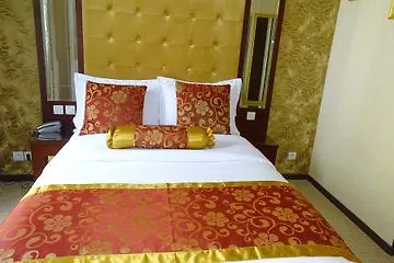 Hotel Des Buttes Chaumont Paris
