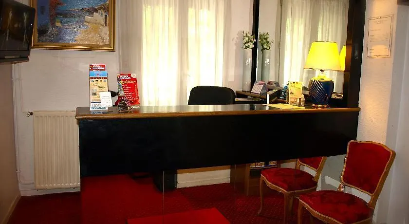 Hotel Des Buttes Chaumont Paris 2*,  France